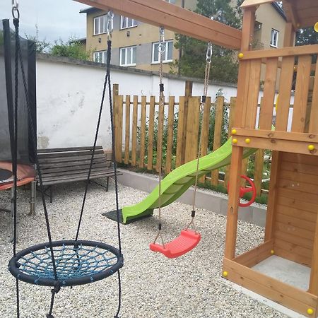 Apartmany Nezarka A Privatni Wellness Jindrichuv Hradec Bagian luar foto