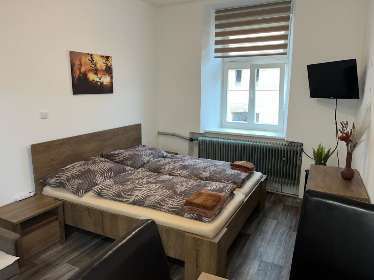 Apartmany Nezarka A Privatni Wellness Jindrichuv Hradec Bagian luar foto