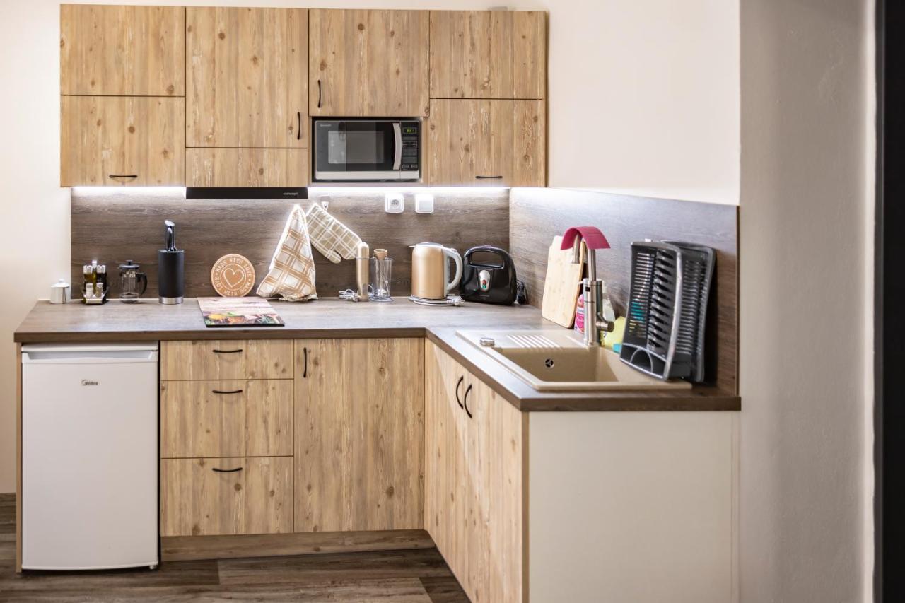 Apartmany Nezarka A Privatni Wellness Jindrichuv Hradec Bagian luar foto