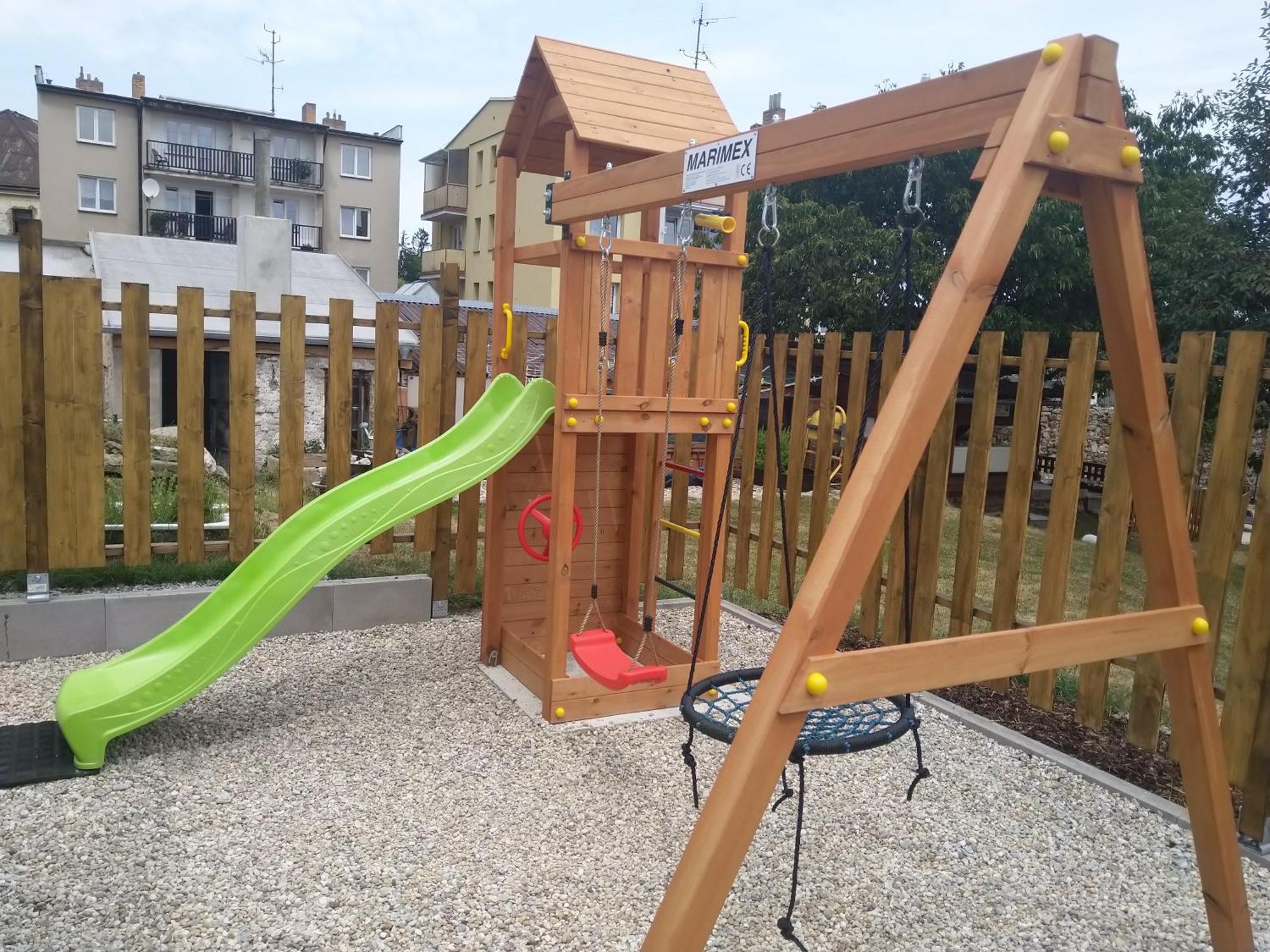 Apartmany Nezarka A Privatni Wellness Jindrichuv Hradec Bagian luar foto